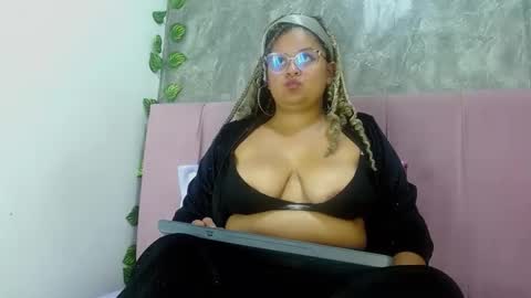 angiekatrinacm101 online show from March 1, 4:39 am