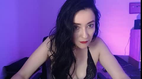 Snapshot of angiesquirt chatting on February 23, 1:57 am VALENTINA online show from February 23, 1:57 am