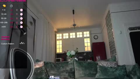 Snapshot of angry_tomato_ chatting on February 17, 3:00 pm Lera My next stream on November 30 online show from February 17, 3:00 pm