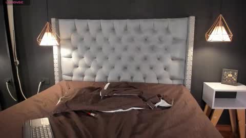 angy_avila online show from January 10, 12:10 pm