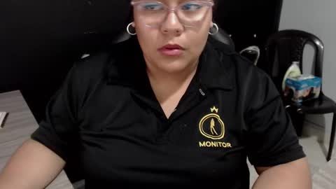 Snapshot of angy_ro12 chatting on February 18, 12:15 am angy online show from February 18, 12:15 am