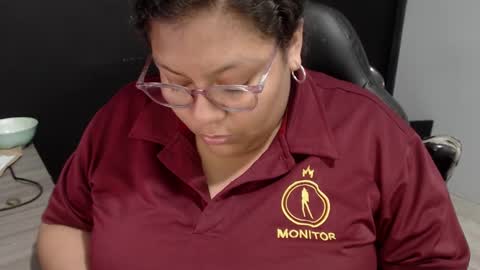 Snapshot of angy_ro12 chatting on February 15, 3:42 am angy online show from February 15, 3:42 am