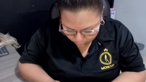 angy online show from November 6, 9:18 pm