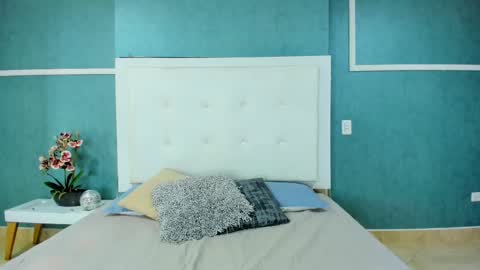 Snapshot of ania_gomez chatting on February 16, 8:22 pm Ania online show from February 16, 8:22 pm