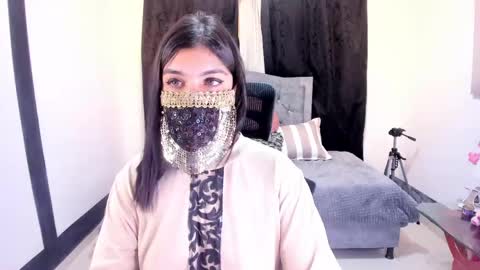 Anissa online show from April 11, 12:20 pm