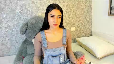 anika_h online show from February 2, 12:12 pm