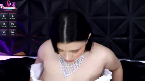 Lauren Anika online show from October 14, 4:26 am