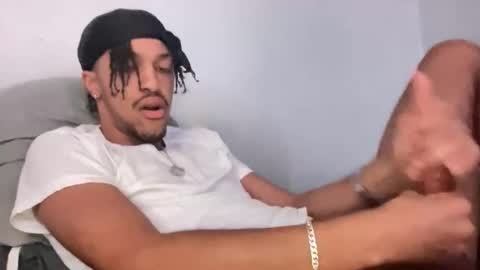 Animeboygirls online show from November 30, 7:04 am