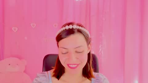 Anni online show from April 17, 1:57 pm