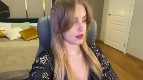 Anita online show from April 17, 1:08 am