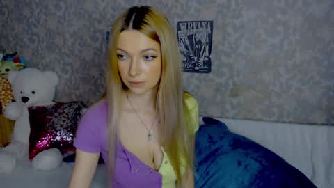Snapshot of anita_moon_ chatting on December 7, 9:28 pm anita_moon_ online show from December 7, 9:28 pm