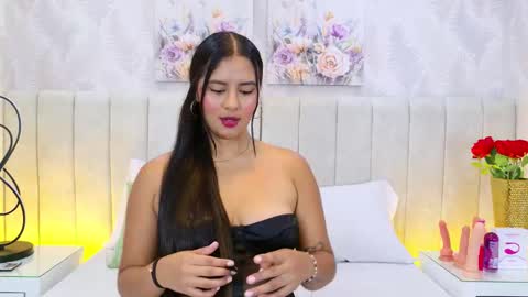 Dania Lpez online show from March 11, 12:30 pm