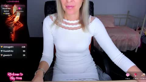 Anita online show from February 4, 10:10 am