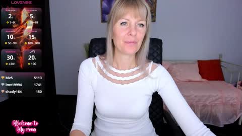 Anita online show from February 8, 10:39 am
