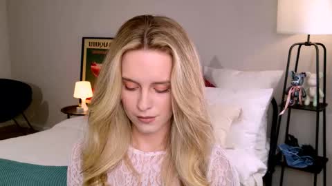 Anita online show from October 6, 1:29 pm