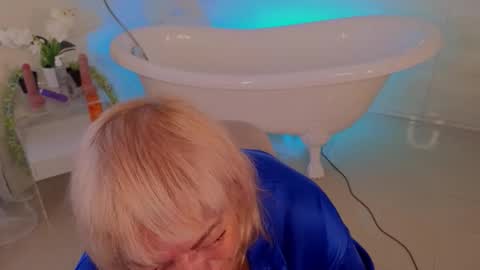 Anita online show from March 4, 2:41 am