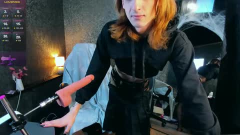 Angel online show from May 4, 8:04 pm