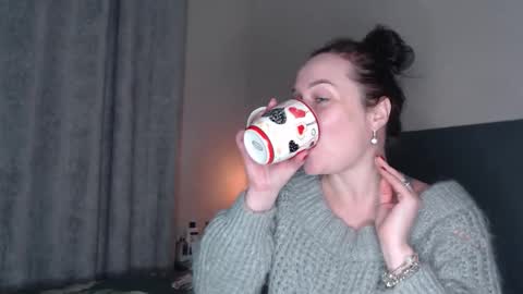 anjutka08 online show from December 19, 4:35 pm