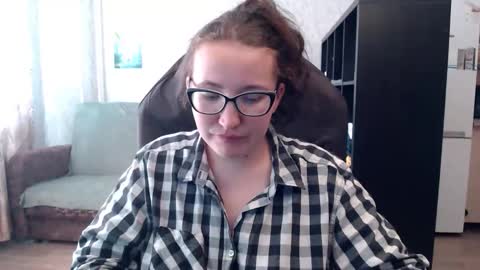 Snapshot of ankey_rayah chatting on September 20, 8:28 am Nameless online show from September 20, 8:28 am