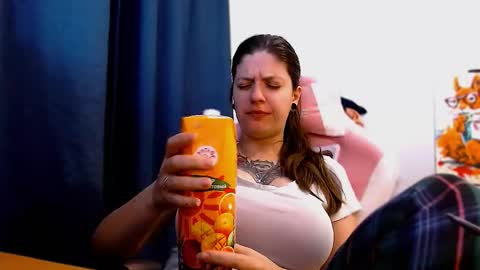 Ann online show from November 25, 3:22 pm