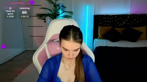 ann_woood online show from June 30, 4:06 pm