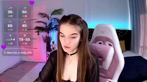 ann_woood online show from June 12, 2:38 pm