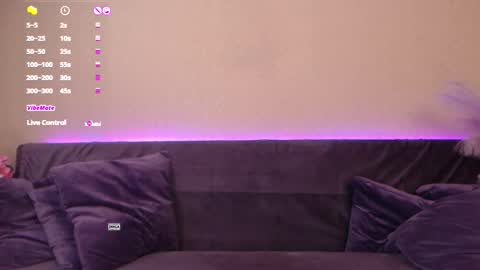 anna_bonbon online show from February 13, 8:28 am