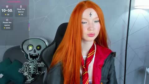 Anna online show from October 28, 9:54 am