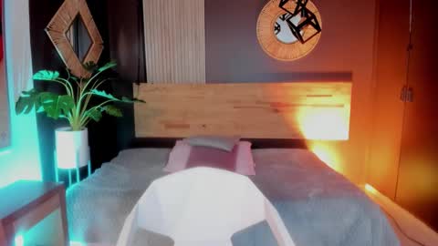 Anna online show from February 20, 6:19 am