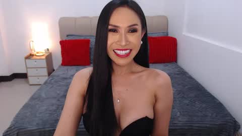 annabanana090690 online show from July 18, 12:56 am