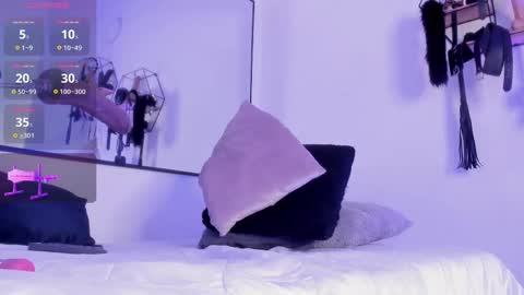 Anna online show from October 1, 1:54 pm