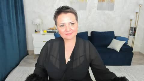 annacorlane online show from May 17, 10:46 am