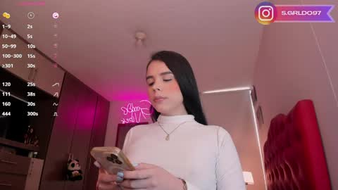 Anna online show from April 15, 2:42 pm