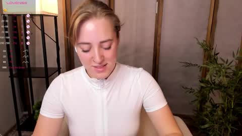 annagrees1 online show from October 19, 6:40 am