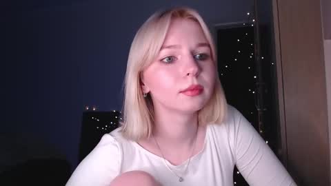 annamilky online show from March 11, 7:14 pm
