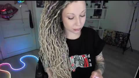 Anna online show from April 5, 8:17 pm