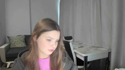 Anna online show from March 3, 3:22 pm