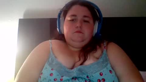 annaoftherealms online show from June 16, 3:54 am