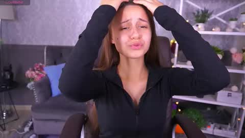 Anna online show from October 21, 1:16 pm