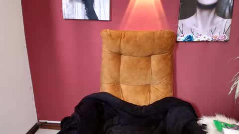 Snapshot of annaperez_ chatting on March 2, 3:37 pm Anna online show from March 2, 3:37 pm
