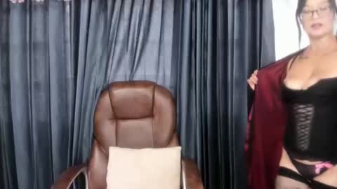 Snapshot of annaperez_ chatting on March 12, 12:57 pm Anna online show from March 12, 12:57 pm