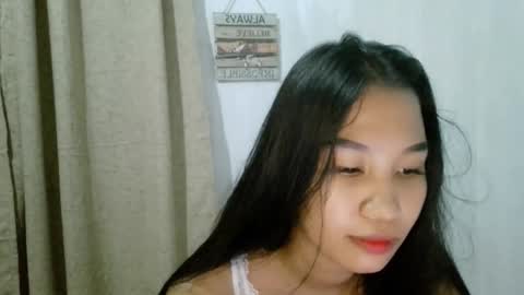 Riane online show from October 23, 1:56 pm