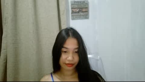 Riane online show from October 15, 2:51 pm