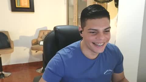 Anndy Hardy online show from October 28, 10:00 pm