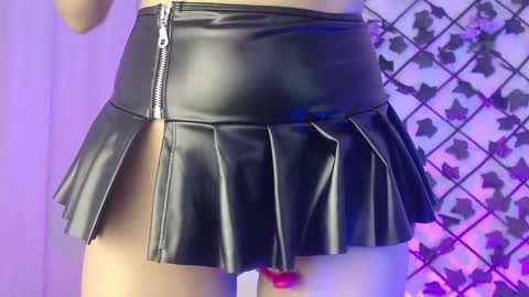 Snapshot of anne_colucci chatting on March 11, 7:57 am Anne online show from March 11, 7:57 am