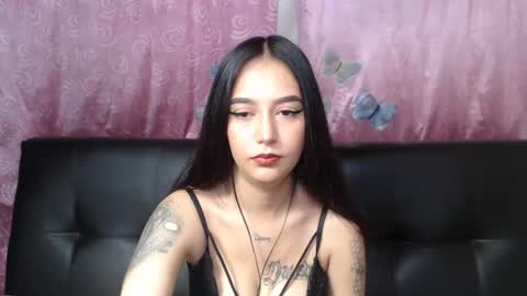 Snapshot of anne_jm chatting on December 14, 2:33 am Anne online show from December 14, 2:33 am