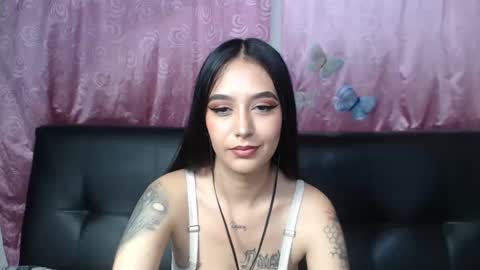 Snapshot of anne_jm chatting on December 7, 2:58 am Anne online show from December 7, 2:58 am