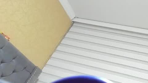       online show from April 3, 12:17 am