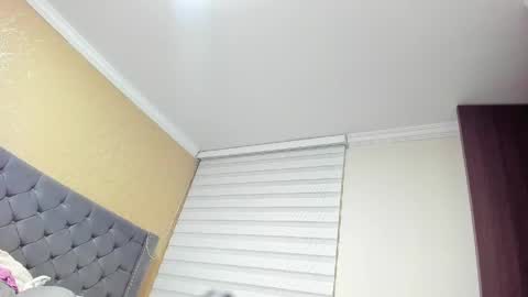       online show from March 22, 11:53 pm