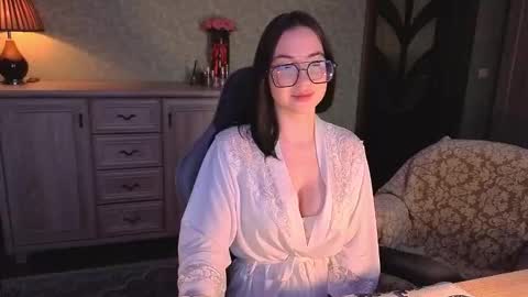 anneaverry online show from February 18, 10:15 am